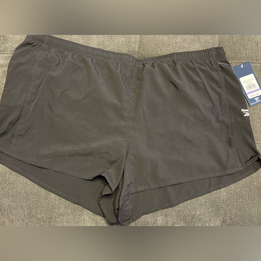 Reebok Women’s Run With It Shorts. XXL